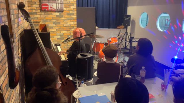 FUNFUN MUSIC／ボーカル教室ミニコンサートを開催しましたの記事動画