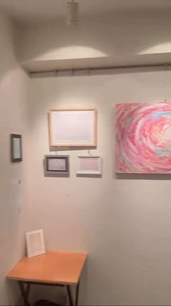 ギャラリーの様子の記事動画