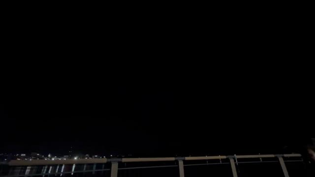 水戸偕楽園花火大会フィナーレ超ワイド特大ミュージックスターマイン「千波湖を彩る火の芸術」の記事動画