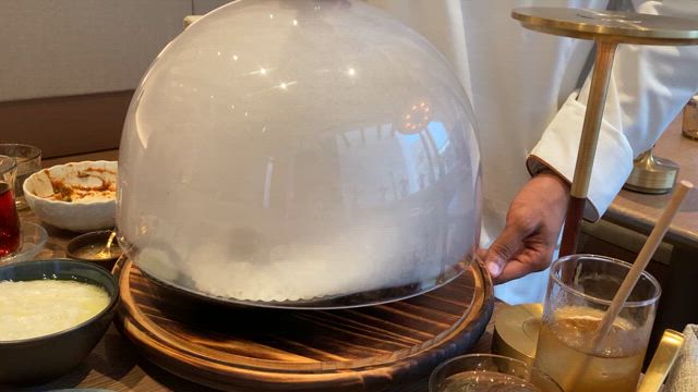 万博レストラン、サウジアラビア②　こんなお料理でしたの記事動画