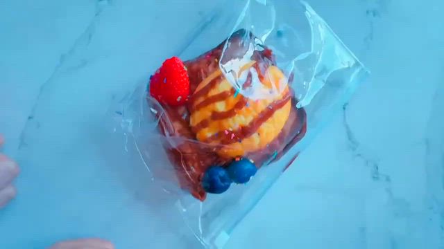 人気のスクイーズは大人も気持ちいい。の記事動画