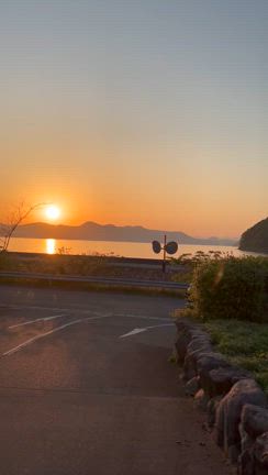 大三島の海に沈む夕陽の美しさの記事動画