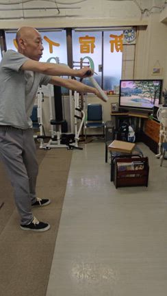 涼しい自宅で練習にクランク長井の記事動画