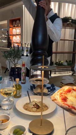 マリオットホテルのレストランの記事動画