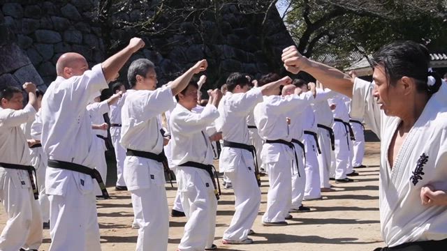 国際セミナーから1年！の記事動画