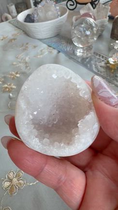 ブルートパーズとブルーレースアゲートの記事動画