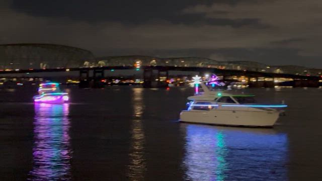 南カリフォルニアを8泊で往復ドライブの旅♬ と、クリスマスムードのバンクーバー♥の記事動画