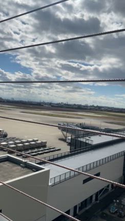 大阪一人旅 【その3】 伊丹空港 【551HORAI 】のお土産と【くくる】の明石焼きの記事動画