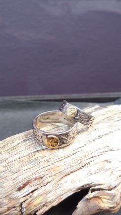 ホワイトゴールドリング☆の記事動画