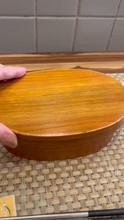 お箸で切れるほろほろ牛肉麺「江牛樓」の記事動画