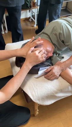 ツボや手先は見ない方が効く　リタジネン講座のお知らせの記事動画