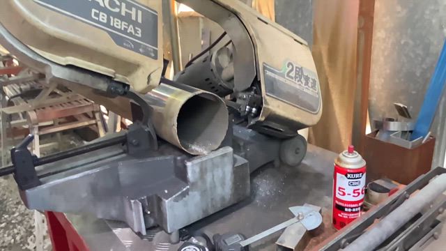 トラック、進化の記事動画