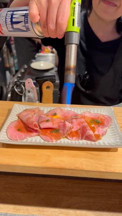 空を飛んで、渋谷『イベリコ豚 おんどる焼 裏渋屋』へ。の記事動画