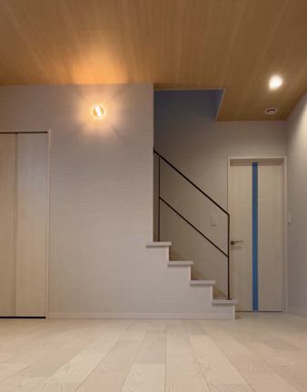 ルームツアー〜アイアン手摺とブラケット照明がアクセントの物件が完成〜の記事動画