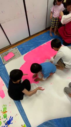 みんなでさくらをかいたよ①　～ 大型絵画制作 ～の記事動画