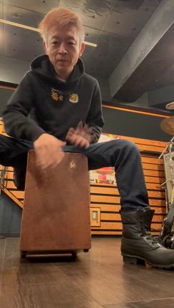 【ロサンゼルス⇄東京】オンラインドラムレッスンどこでも可能！の記事動画