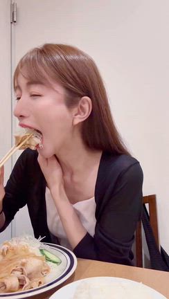 ROKUS KITCHENの記事動画