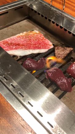 パーティー＋忘年会の記事動画