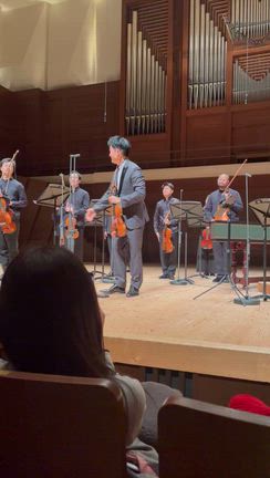 レイチェンのコンサートの記事動画