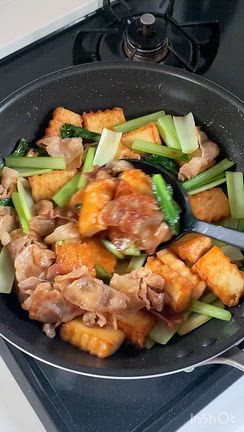 タレが最強♪ワンパン☆【厚揚げと豚バラの旨だれ炒め】#節約#簡単の記事動画