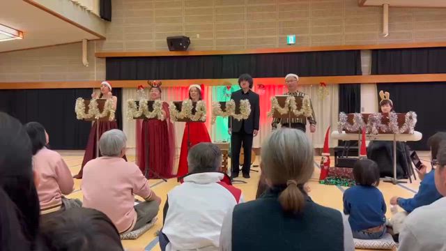 コンサート終了の記事動画