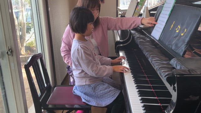 日ごろのレッスンがそのまま活きた、伴奏チャレンジ ～Hちゃんの場合～の記事動画