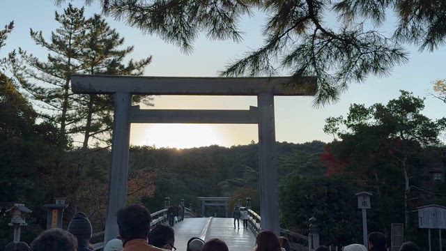 伊勢神宮内宮の記事動画