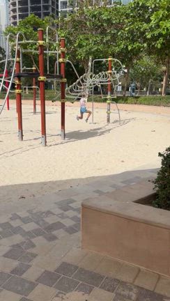 ドバイ生活の記事動画