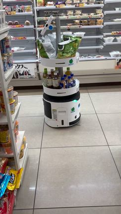 朝のコンビニの記事動画