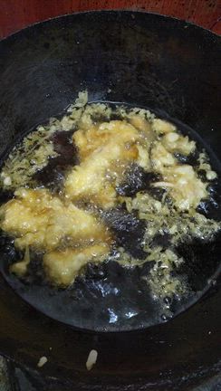 家麺その漆。舞茸天と風変わりトッピング。の記事動画