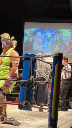 大興奮！アズーリプロレスにおジャま魔女keiZiro！の記事動画