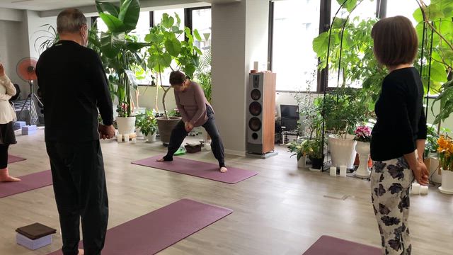 金曜マインドフルネスタイムで脚力を鍛えるの記事動画