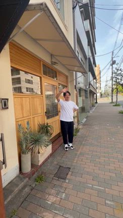 大阪訪問の記事動画