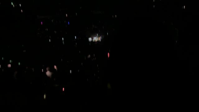 クィーン東京ドームライブの記事動画