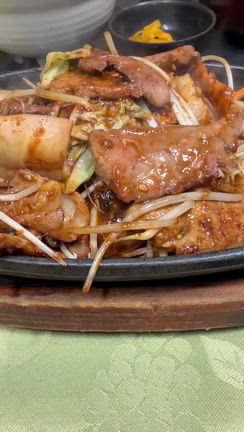 鉄板焼 牧野さんでとんちゃんMIX鉄板焼きランチの記事動画