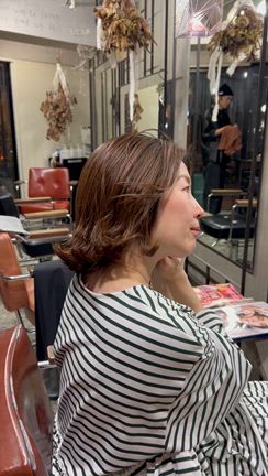 丸アイロンで作る大人女子の外ハネの記事動画