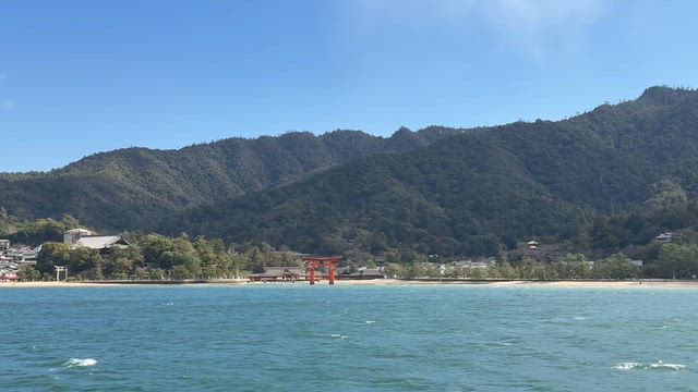 宮島へ　フェリー（往路）の記事動画