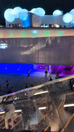 仕事終わりに万博の記事動画