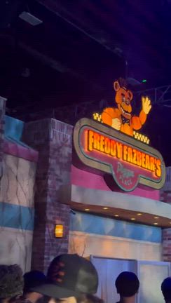 夜中の2時まで開催されるハロウィンホラーナイト①☆ユニバーサルスタジオ ハリウッドの記事動画