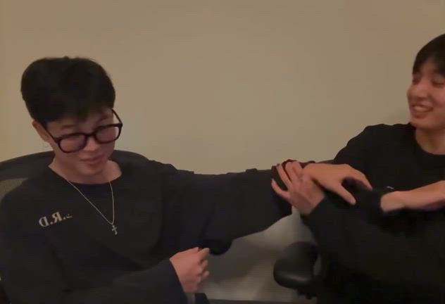 除隊後2度目のグクミン❤Wライブ☆秘密が明かされる日+日常が思い出作り＋寝たくないのか発言の謎の記事動画