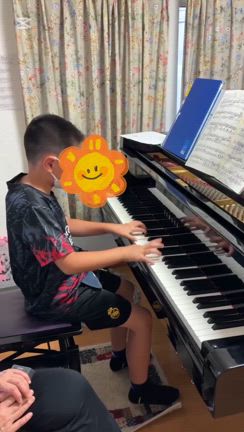 小学4年生の男子君・ある日のピアノレッスン。の記事動画
