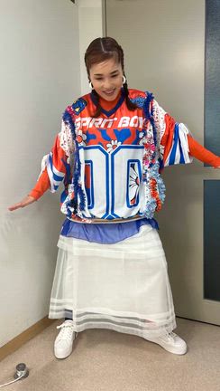 バブリーコーデ57連発！の記事動画