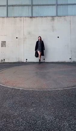 美脚ファッション＋どこでもランウェイの記事動画