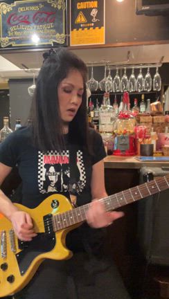 ルーパーで遊んでみた Lady Seventeen / Carolの記事動画