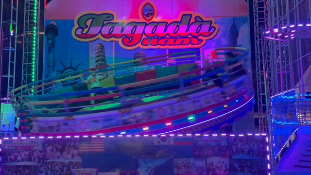 帰国の記事動画