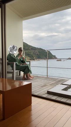 60代夫婦。誕生祝いに温泉へ。の記事動画