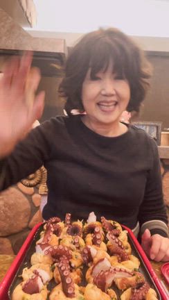 よっちゃんスペシャルたこ焼きを作りました。の記事動画