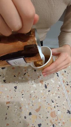 ラテアート激戦区銀座に新店が！の記事動画