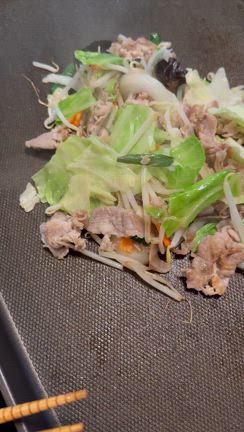 遅く帰ってきたおかあさんに晩ご飯を作りましたの記事動画