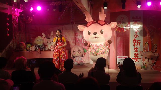 岩下の新生姜ミュージアムで町あかりライブの記事動画